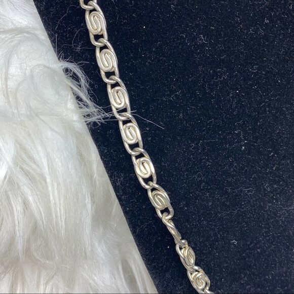 Vintage silver tone long chain necklace s shape serpentine clasp no markings - Picture 3 of 7